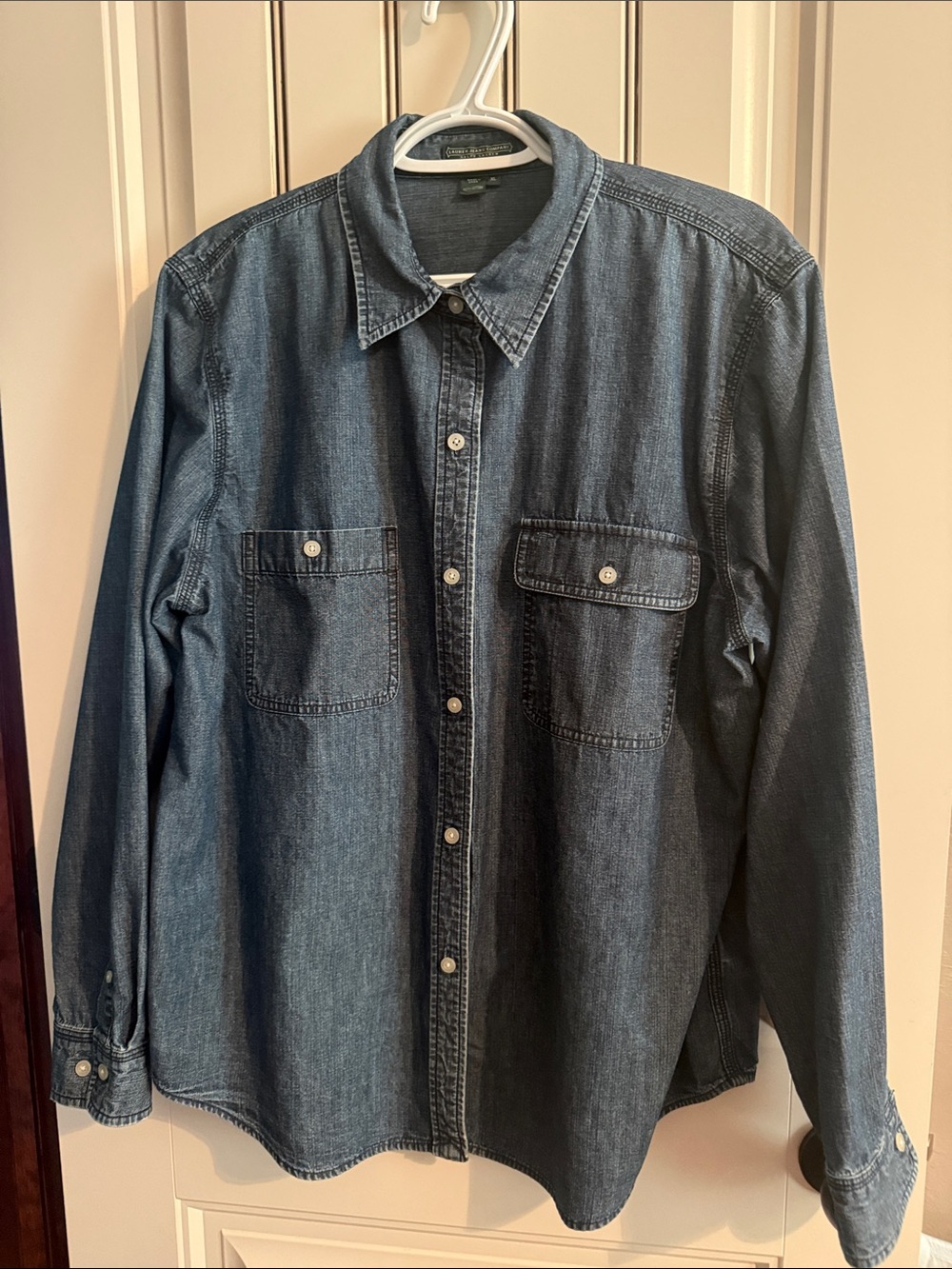 Ralph Lauren  Blue Denim Button-Down Shirt 2 Pockets.  Great Condition.